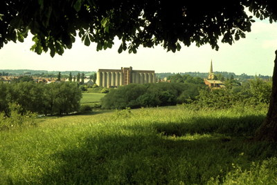 Stratford from Cross-o'-the-Hill, 1971. Holy Trinity Church can be seen on the right: the large building is a grain silo which was demolished many years ago.